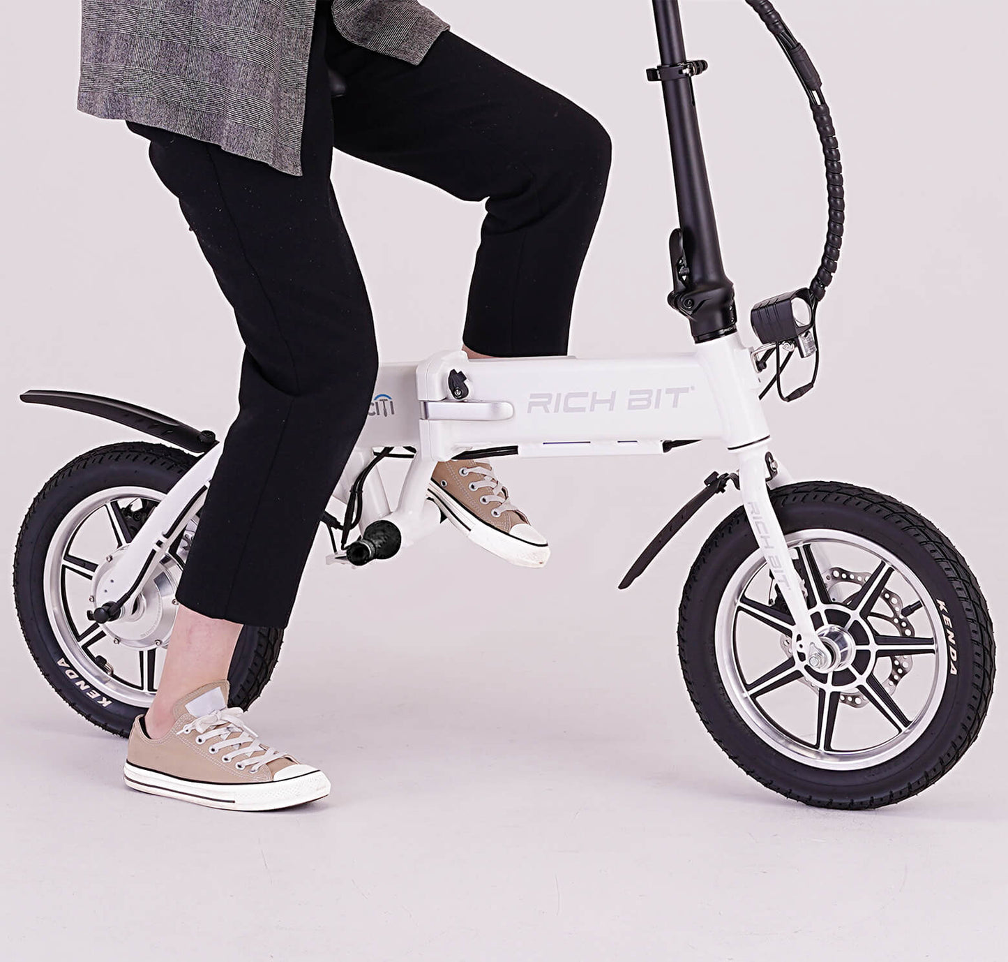 RICHBIT CITY（レンジャーグリーン）電動バイク 特定小型原付モデル 公道走行可能 性能認定適合【予約購入/18%OFF】
